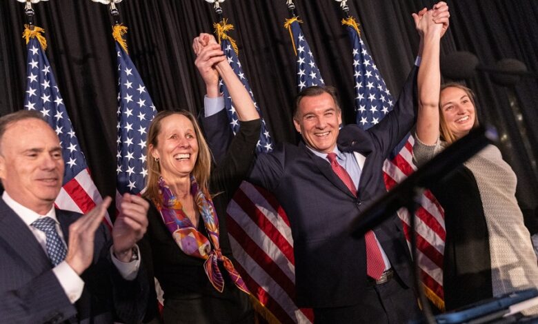 Suozzi democrats win santos