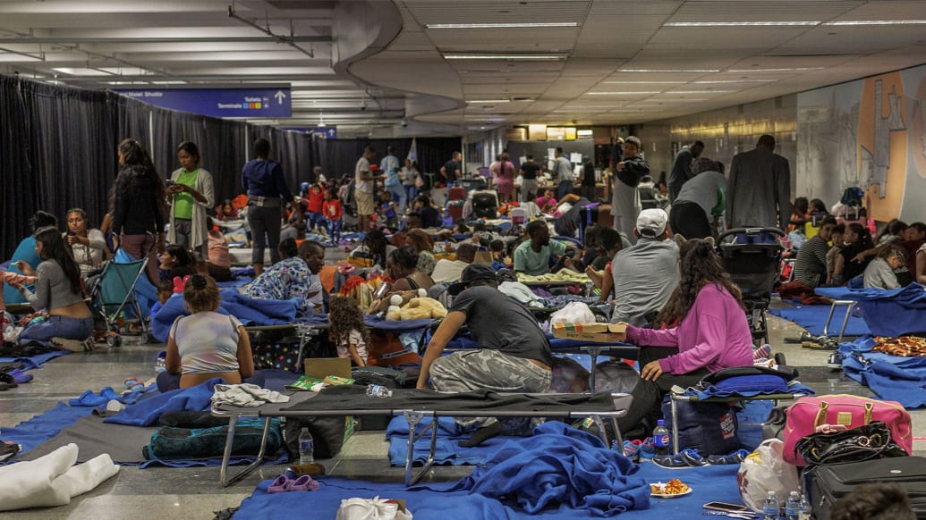 Chicago migrants shelter weather