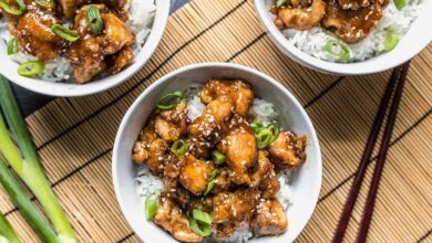 This sesame chicken with cashews and dates is crazy delicious