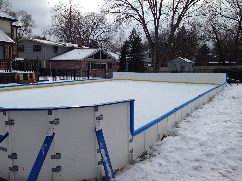 Skating ice backyard rink gardenista rinks hardscaping diy article materials supplies outdoor hockey go bobvila Skating ice backyard rink gardenista rinks hardscaping diy article materials supplies outdoor hockey go bobvila