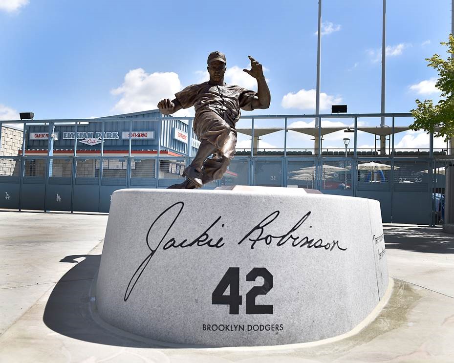 Kansas jackie robinson statue