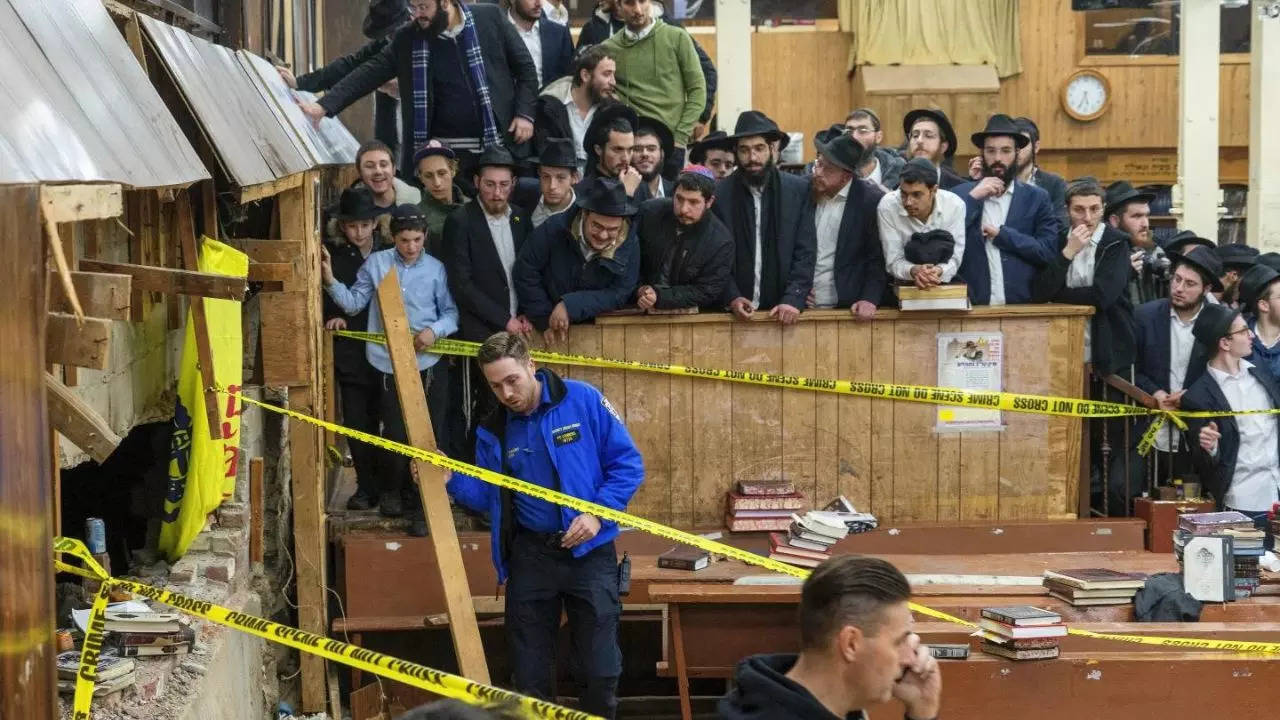 Tunnel synagogue chabad lubavitch