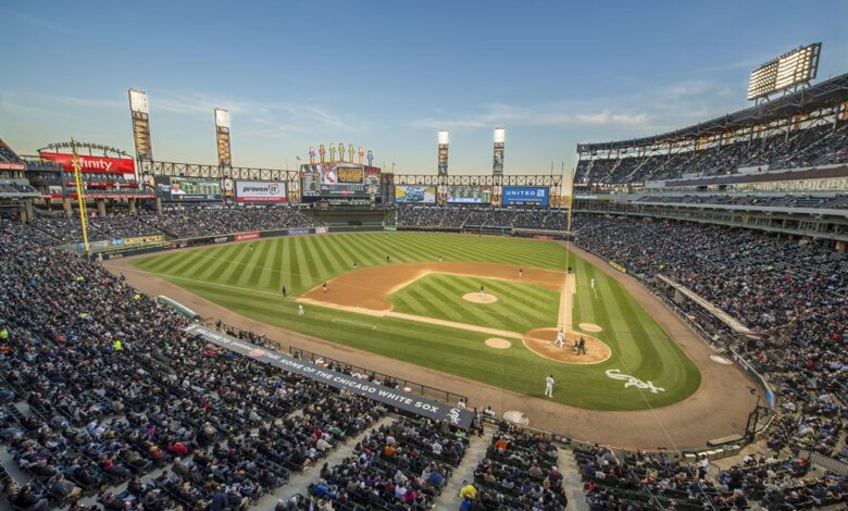 Chicago white sox stadium jerry reinsdorf