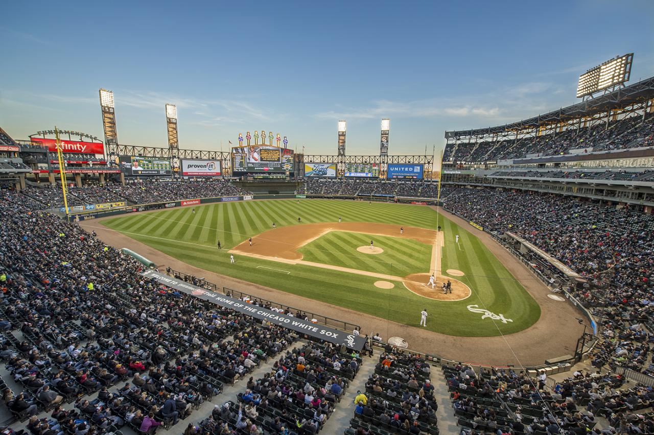 Chicago white sox stadium jerry reinsdorf