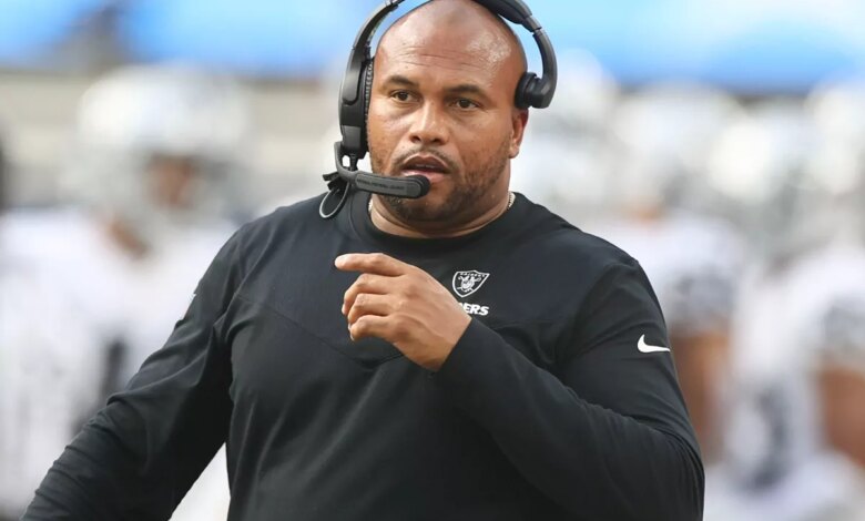 Antonio pierce raiders head coach