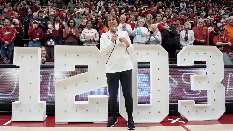 Tara vanderveer stanford basketball