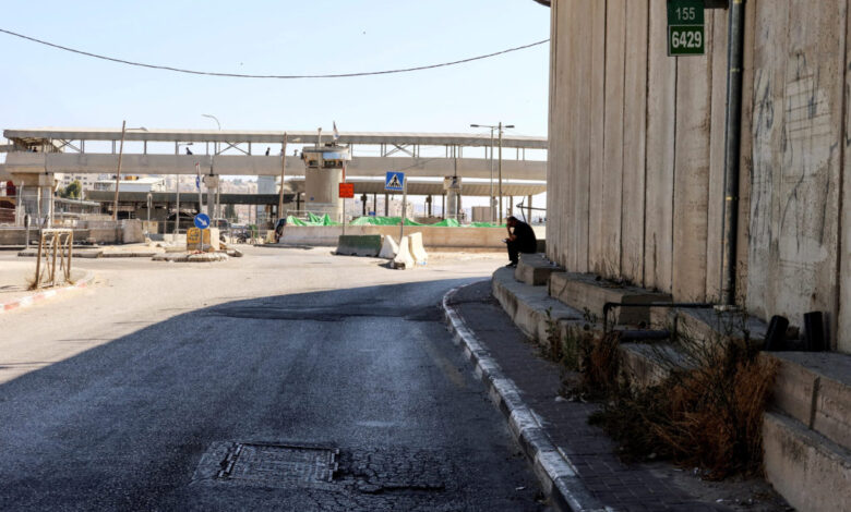 West bank palestinians settlers