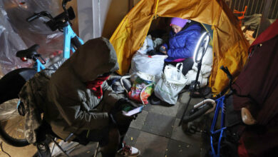 Chicago migrants shelter weather