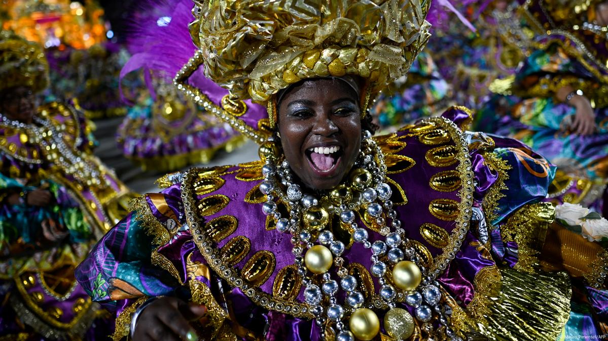 Carnaval brasil john travolta