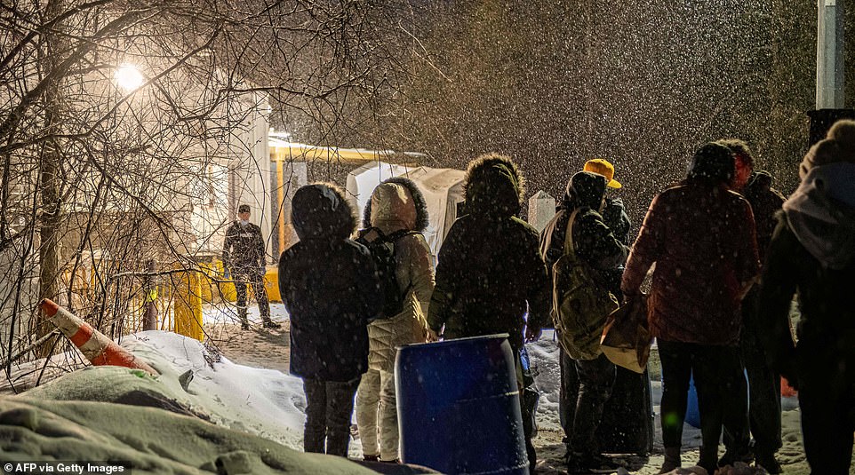 Migrants canada northern border