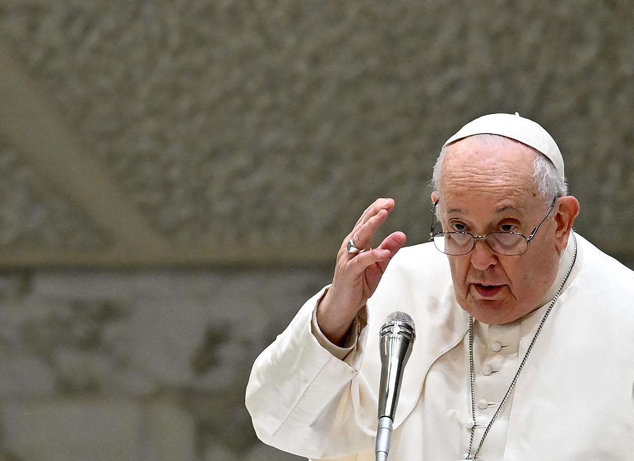 Pope francis surrogacy ban