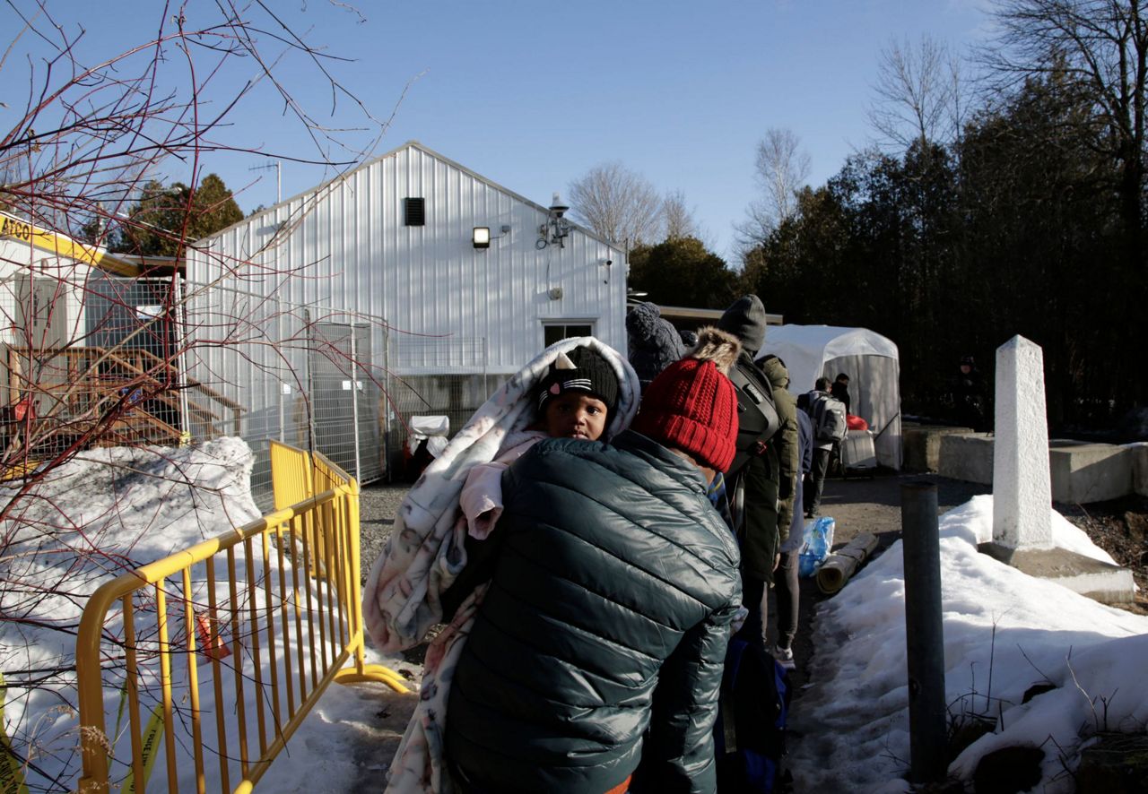 Migrants canada northern border