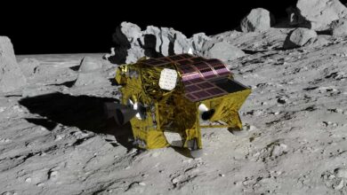 Japan moon lander slim