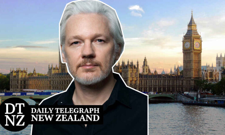 Assange julian extradition court world