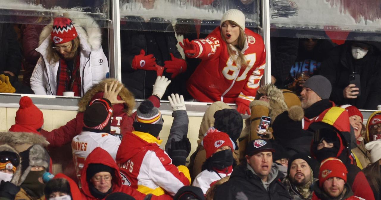 Kristin juszczyk nfl fashion news