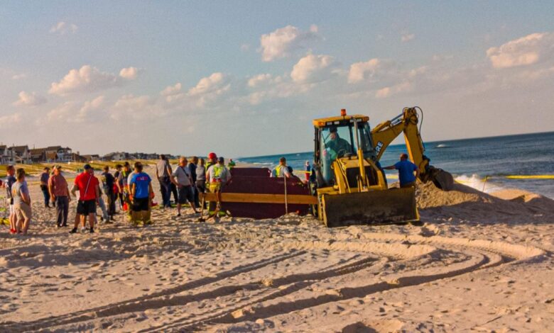 Sandhole florida death beach