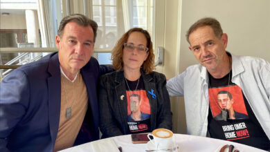 Suozzi stretch battles seat martin final qns israel died joseph executive candidate nassau pictured former father tom sunday county