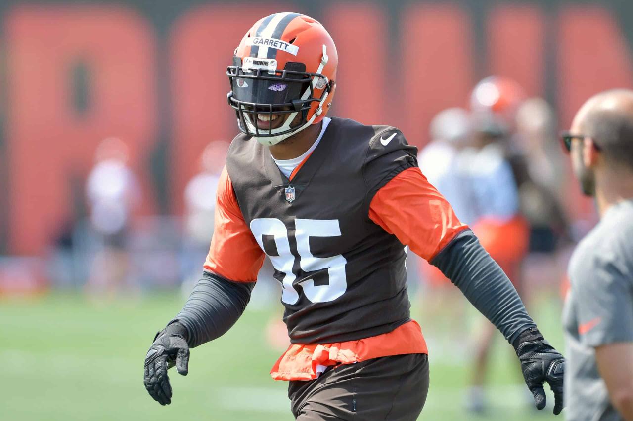 Myles Garrett Browns trade request best fit for All-Pro