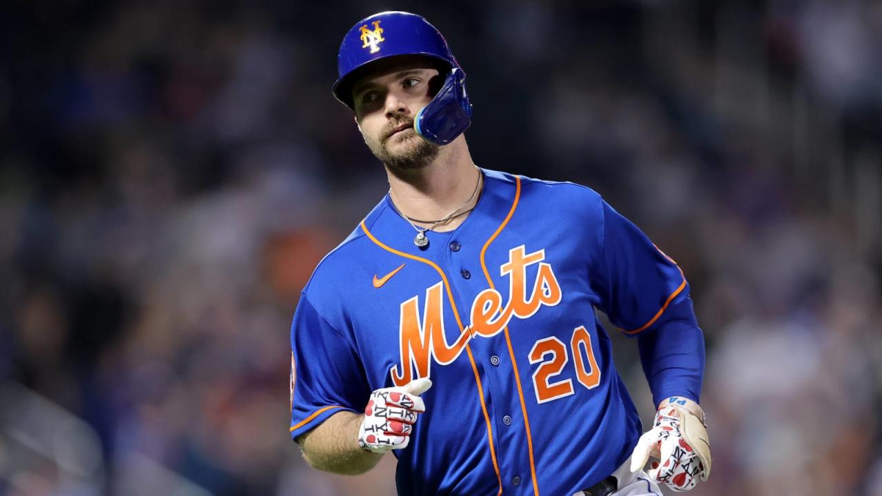 Alonso returning to Mets on two-year,  million deal (source)