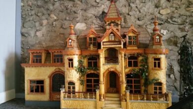 Uk royal dolls house windsor