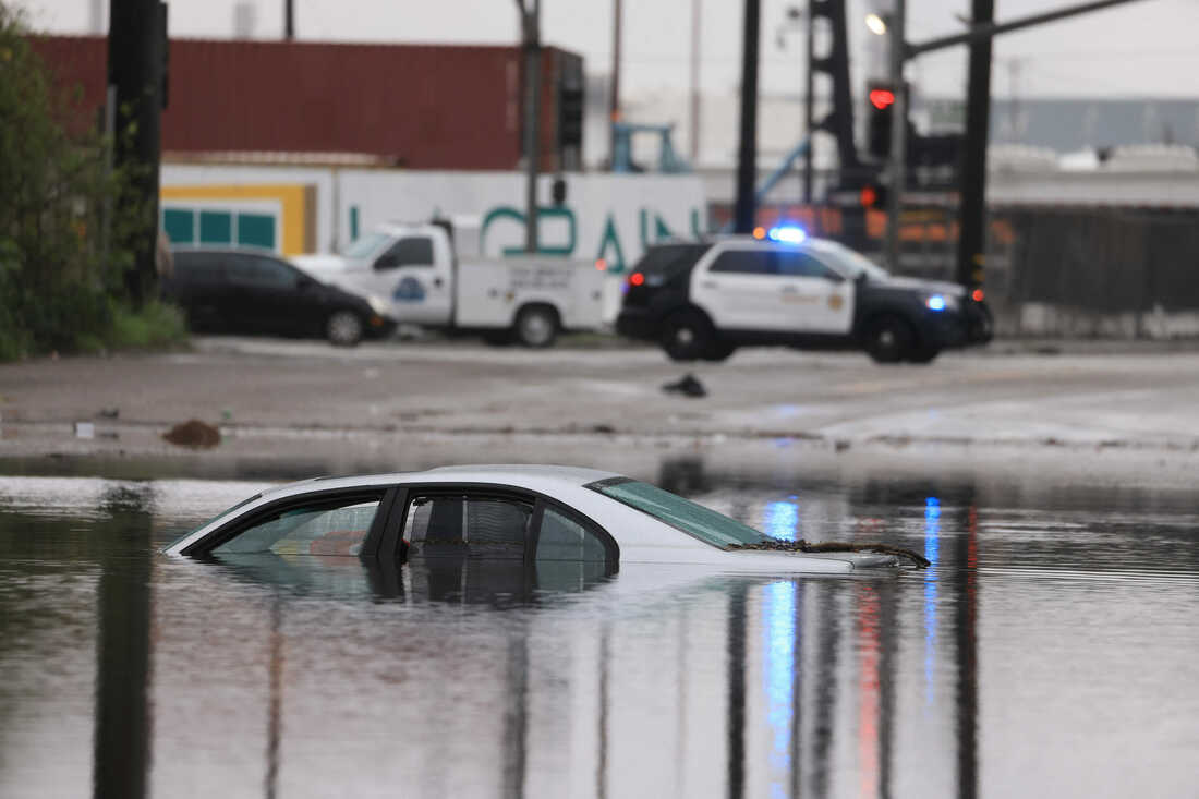 California atmospheric river flooding